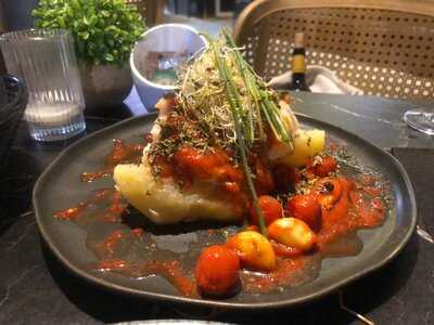 Macam Cocktail & Gastrobar