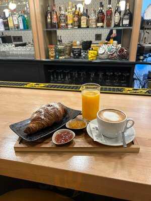 Macam Cocktail & Gastrobar