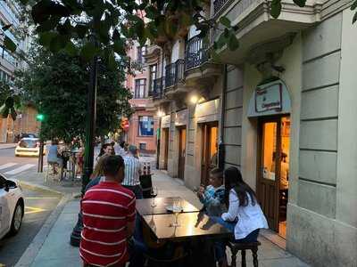 Pizzeria La Competencia