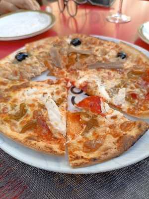 Pizzeria La Competencia