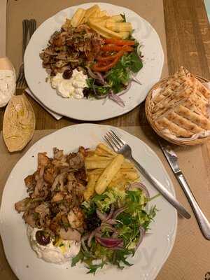 The Quick Greek Muntaner