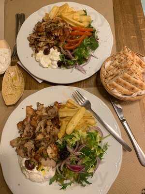 The Quick Greek Muntaner