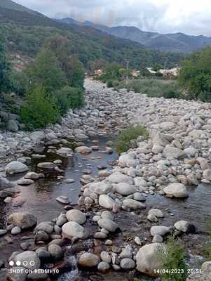 La Barranca Café & Bar