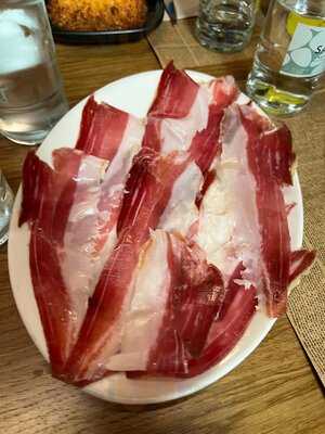 Listo Restaurants, Pizza Pasta Paella Tapas