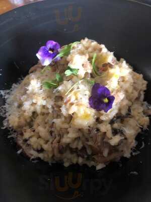 Mint Kitchen & Lounge Bar