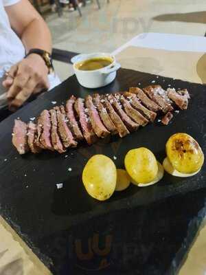 Backfire & Grill Restaurane Americano