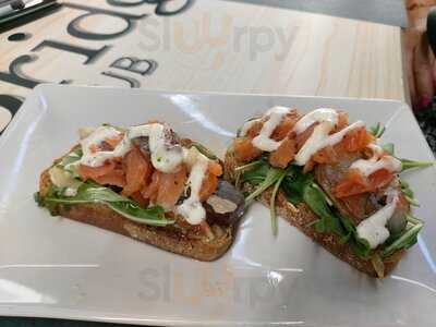 The Bridge Irish Pub