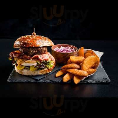 The Bridge Irish Pub