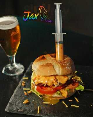 Jax, Gastro-bar & Lounge