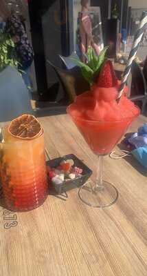 Poniente Beach Cerveceria And Cocteleria