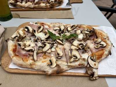 Gourmettina Lovely Pizza