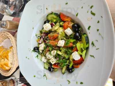 Lakeview Bar & Restaurant