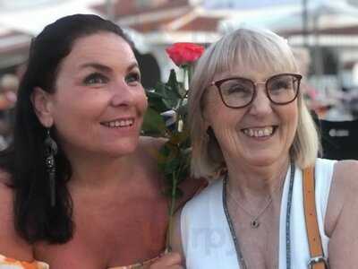 Lakeview Bar & Restaurant