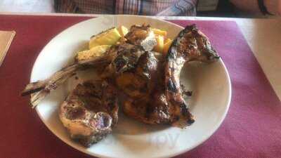 Les Brases Del Merendero