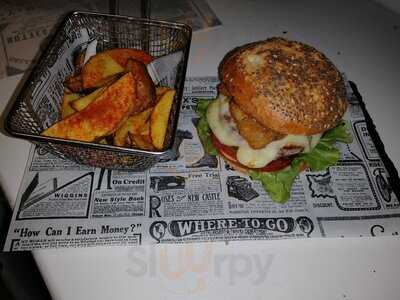 La Clementina Cafe & Bar