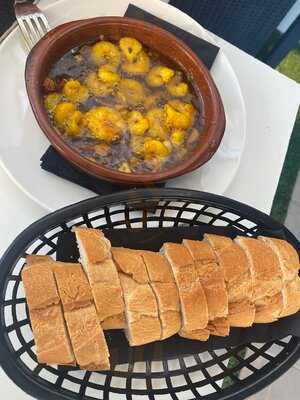 Sabores Coffee & Restaurant