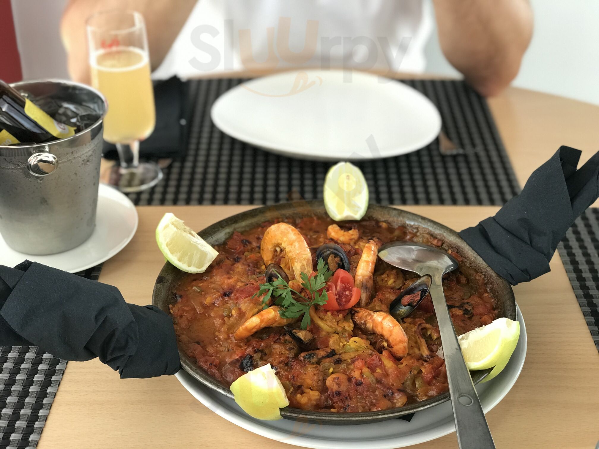 Sabores Coffee & Restaurant