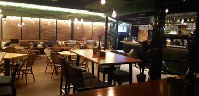 Láurel Piparras Bar