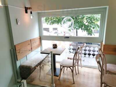 Cafe 31 Bakery & Food