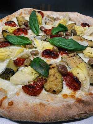 Il Doppio Pizzería & Delicatessen