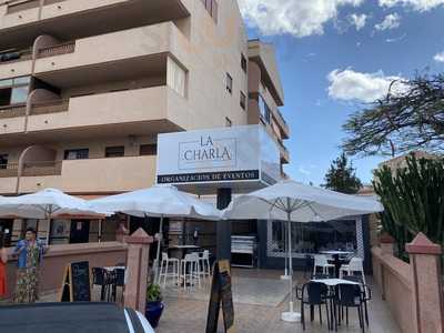 La Charla