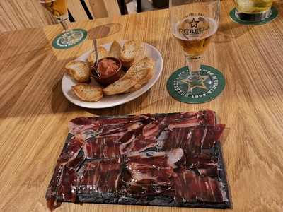 Entre Copas Bar-vinoteca