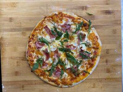 Novarinos Pizza & Caffè