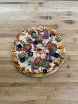 Novarinos Pizza & Caffè