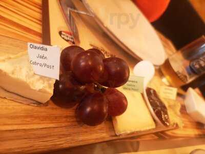 Mr. Raclette Cheese Bar