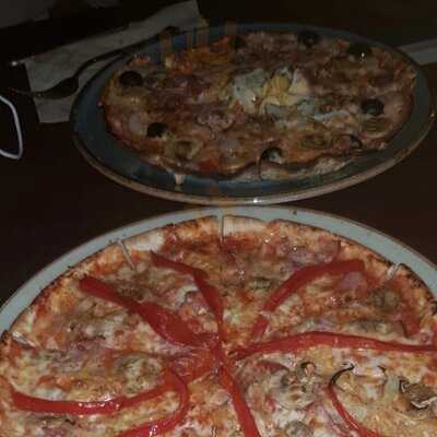 Pizzeria La Competencia