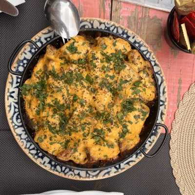 Carbón Carbón Grill & Drinks