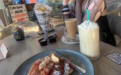 Sisters Coffee Shop And Kitchen