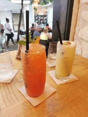 La Encantada - Cocktails & Food