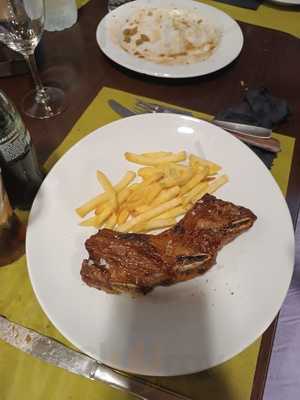 Bar Restaurant El Racó Del Pedraforca