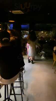 Quentin's American Bar