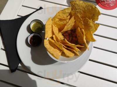 Los Jefes Tequila Bar And Kitchen