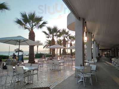 Los Jefes Tequila Bar And Kitchen