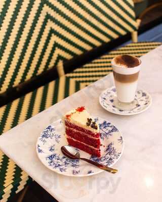 El Taller De Doña Hipólita