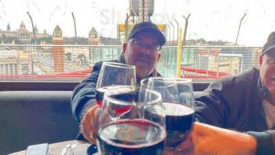 Saluka Restaurant & Lounge