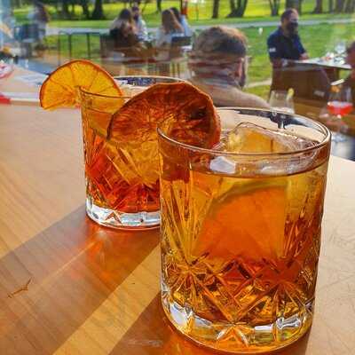 Streetgarden Café & Copas