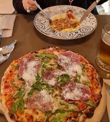We Love Italy, (catedral) Pasta & Pizza, Sevilla