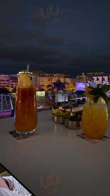 Alis Roof Top Bar