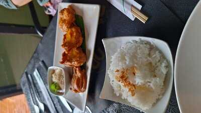 Somsom Delicias Asiáticas