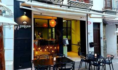 Somsom Delicias Asiáticas