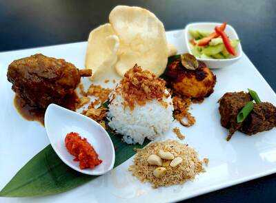 Somsom Delicias Asiáticas