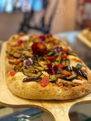 Roxy Focacceria Y Cafe