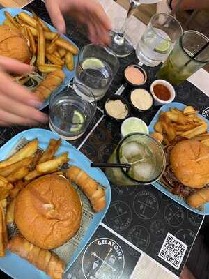 Gelatoink And Burgers