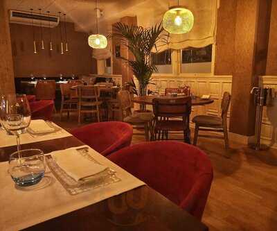 Zaga - Defensa Del Producto En Barra Y Mantel