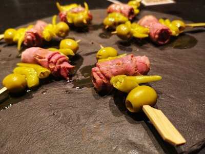 Zaga - Defensa Del Producto En Barra Y Mantel