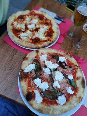 Fratelli Bretella Pizzeria